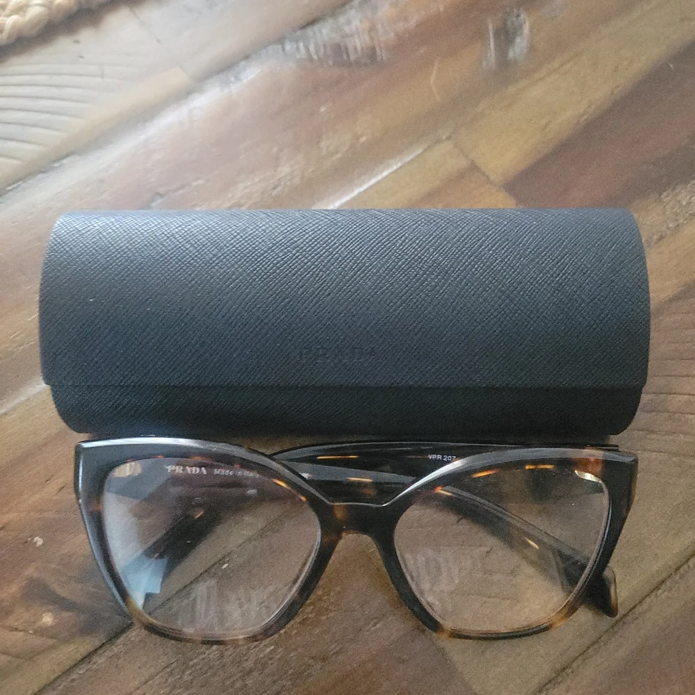 Prada Brown Oversized Tortoiseshell Glasses - Picture 9 of 13